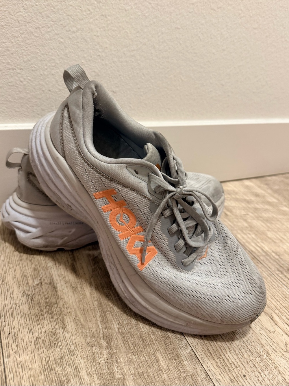 HOKA Bondi 8 Women’s Running Shoes Gray/Peach Size 8.5 Max Cushion Athletic Shoe